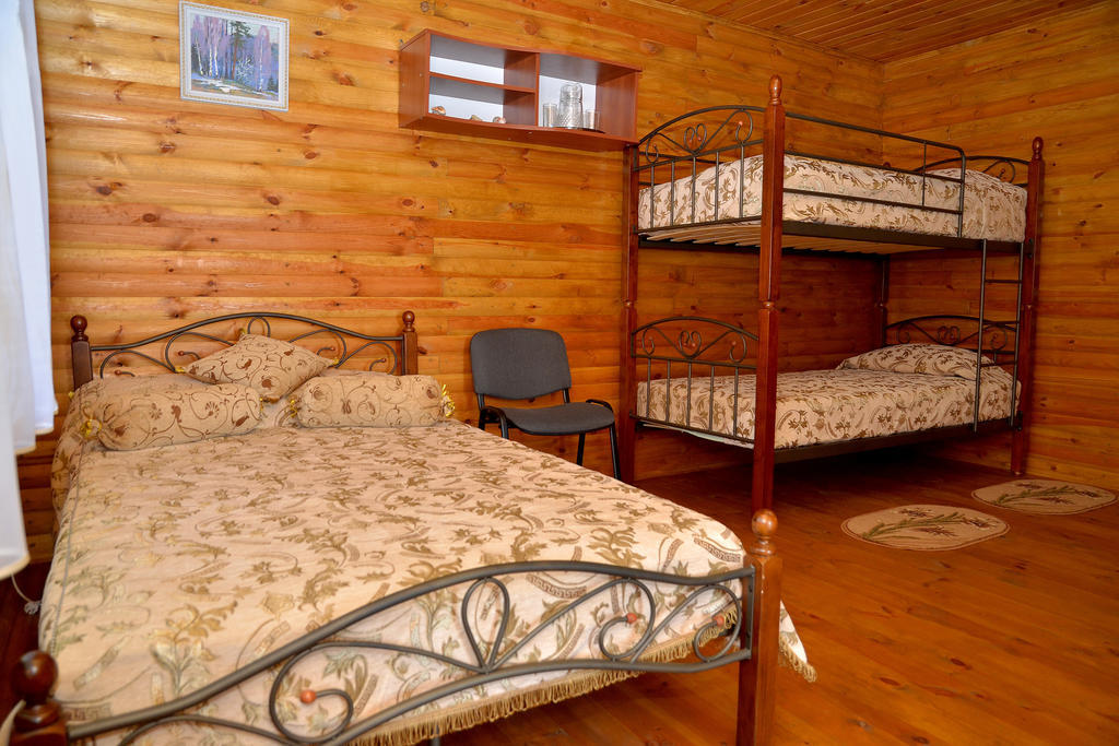 Hotel Slavutich Nova Kajovka Habitación foto