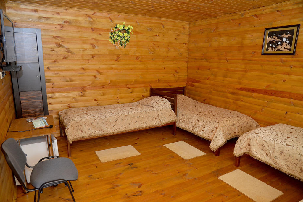 Hotel Slavutich Nova Kajovka Habitación foto