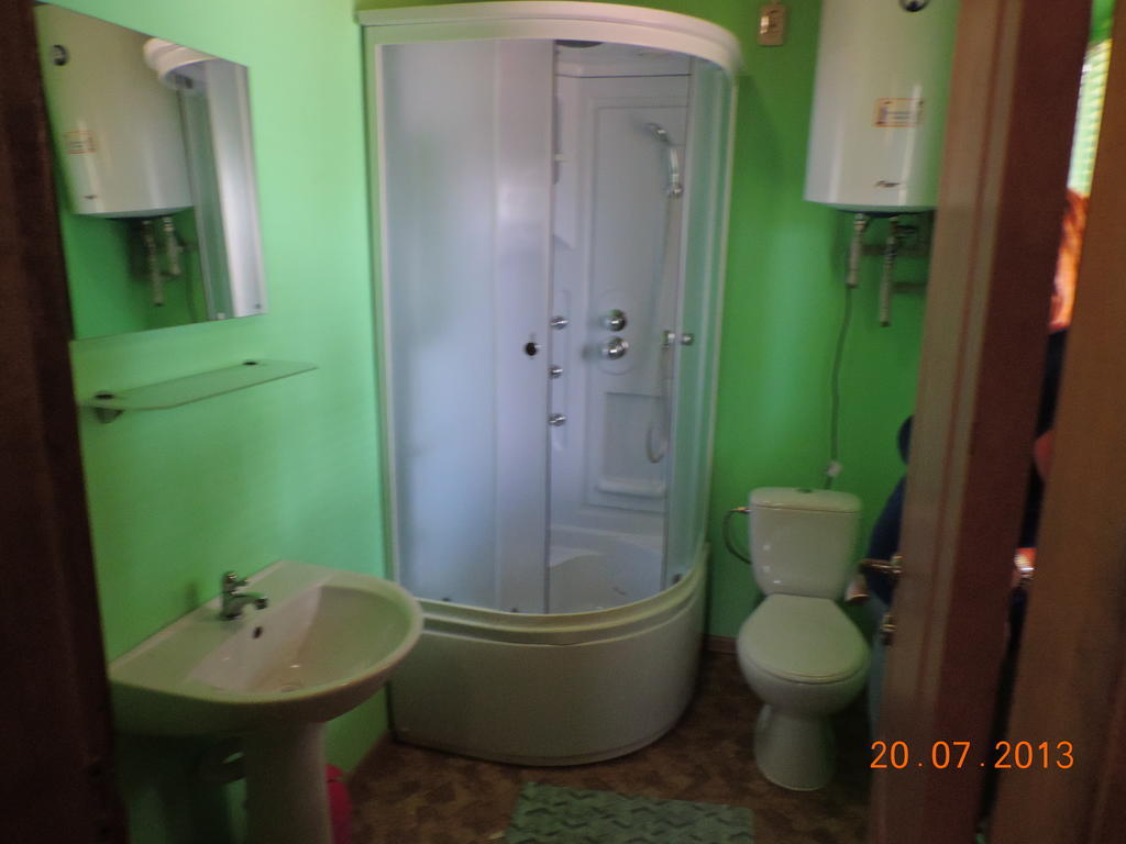 Hotel Slavutich Nova Kajovka Habitación foto
