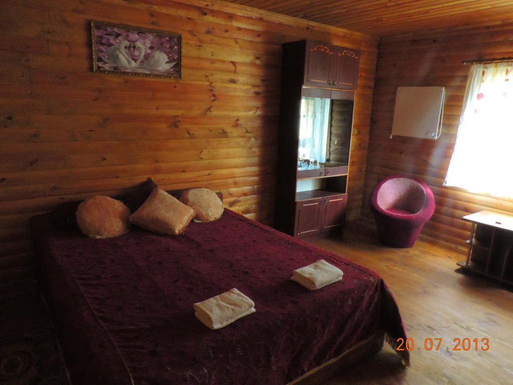 Hotel Slavutich Nova Kajovka Habitación foto